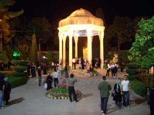 staedte info 2 shiraz hafes grabmal nacht