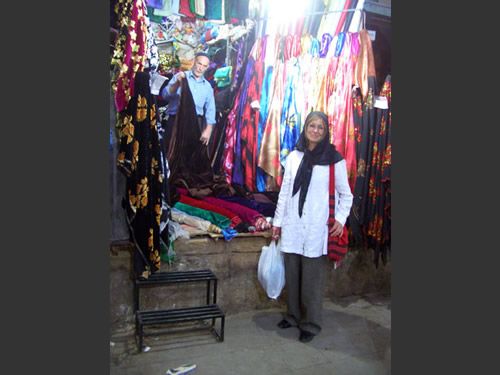 Shiraz - Bazar mit Frau Schily